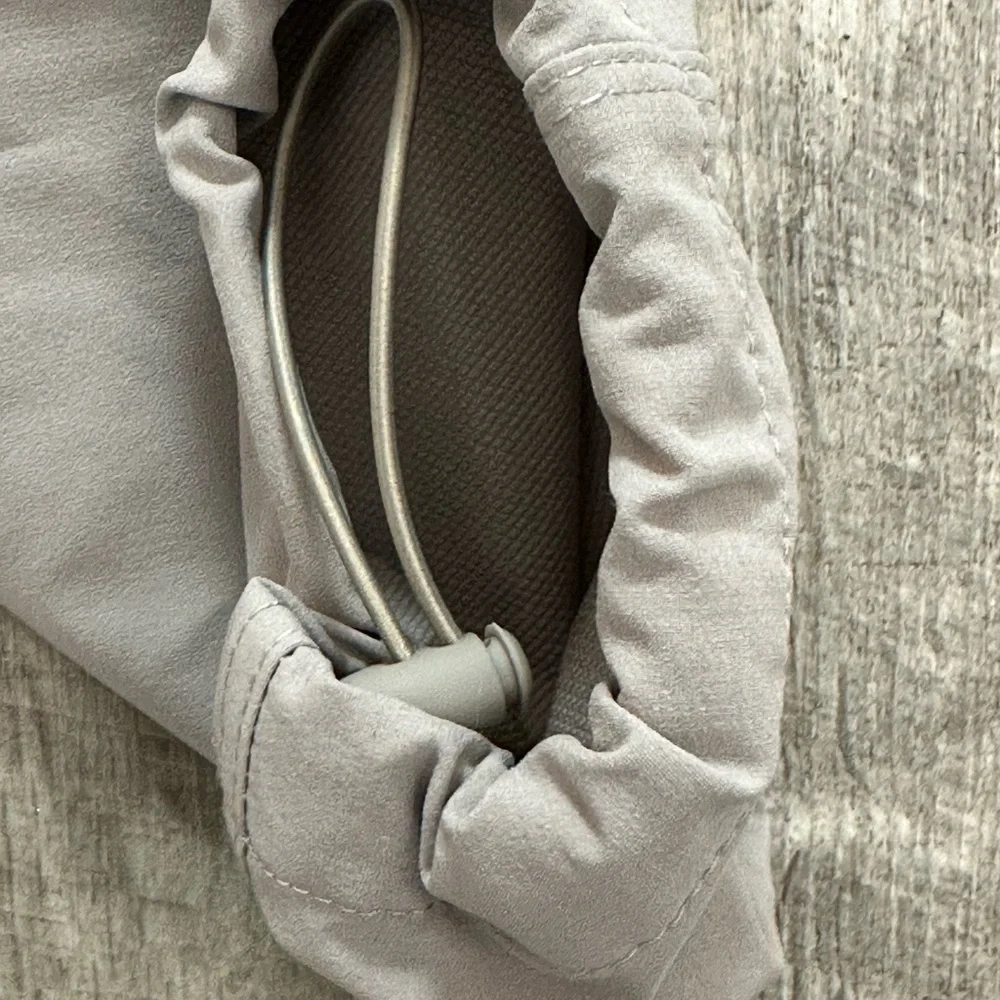 Women’s Eddie Bauer 10 Medium Joggers ClimaTrail Pants Sweats Beige Pockets NWT - Picture 11 of 14